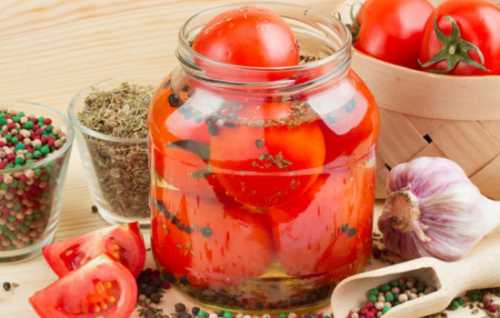 Узнай рецепт сладких помидоров на зиму,  секреты